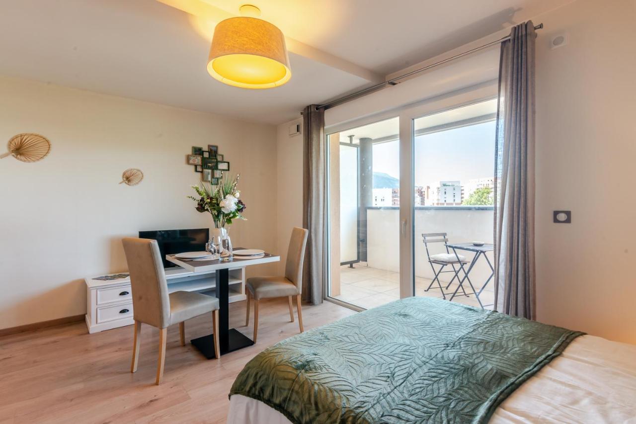 Ovelia Seynod - Les Balcons D'Annecy Apartment Ngoại thất bức ảnh